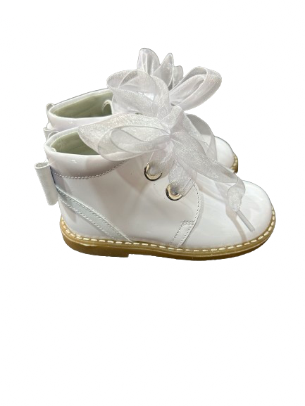 Andanine white bow boots