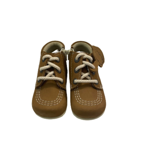 Tan baby kickers