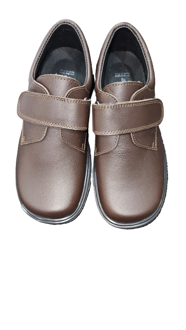 Beautiful brown leather Andanines school shoe
