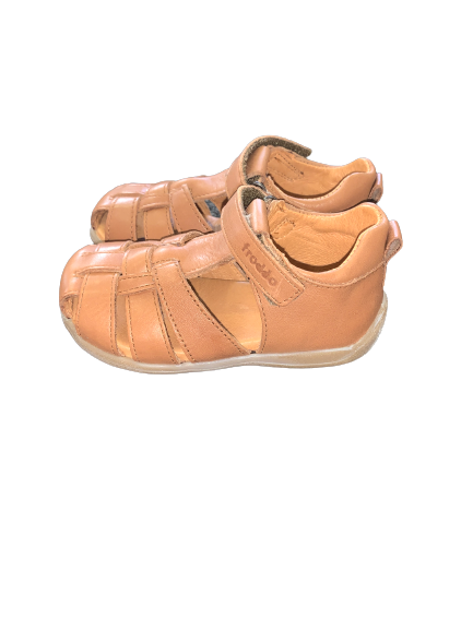 Froddo brown sandals
