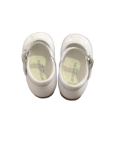Andanines white charol blanco shoes