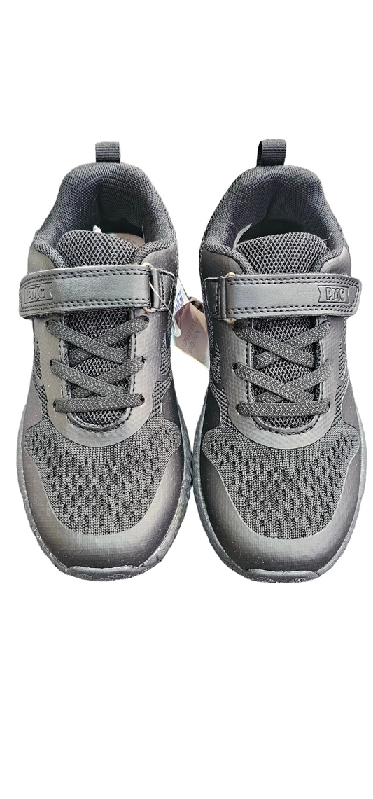 Black unisex trainer