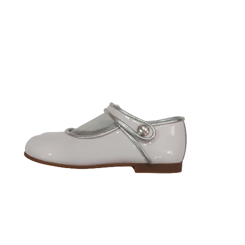 Andanines white patent shoe