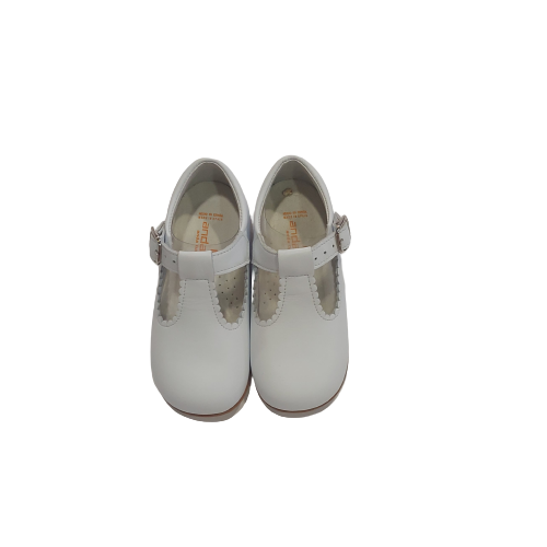 Andanines white leather shoe