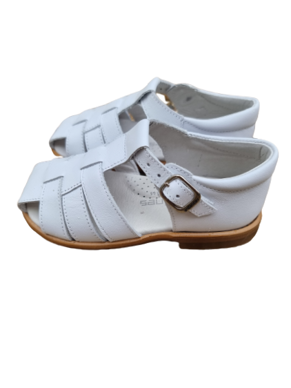 Andanines white closed back leather sandal